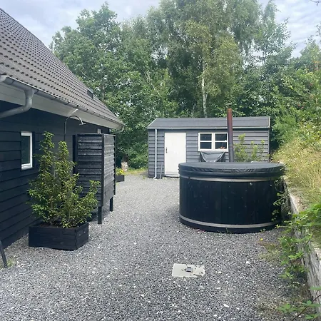 Tranquil Gem With Sea View Near Ferienhaus *